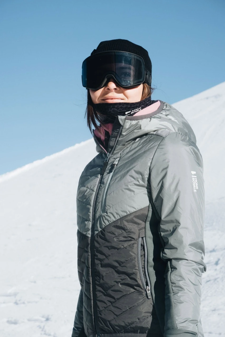 Mons Royale - Neve Wool Isulation Hood - Naisten Liner Takki - Image 9