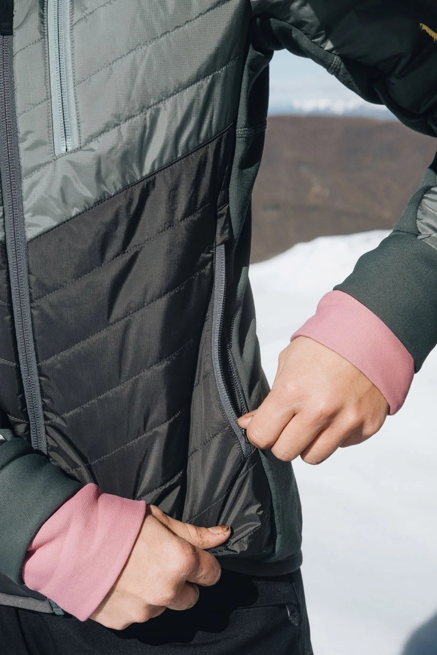 Mons Royale - Neve Wool Isulation Hood - Naisten Liner Takki - Image 6