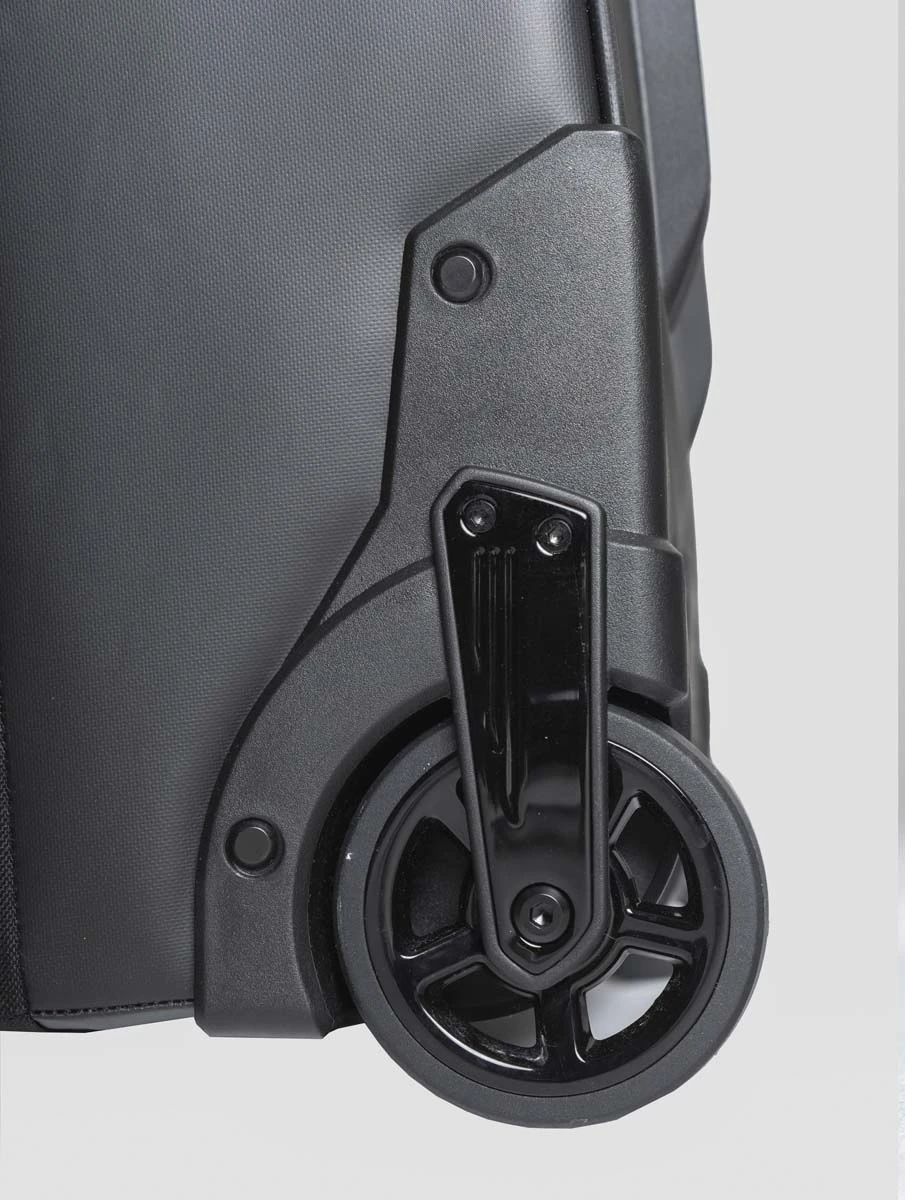 Armada 90L Travel Roller - Image 6